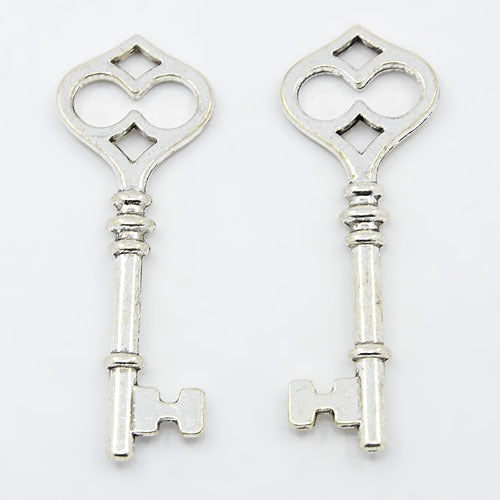 Antique Silver Skeleton Key Pendant - 5pk